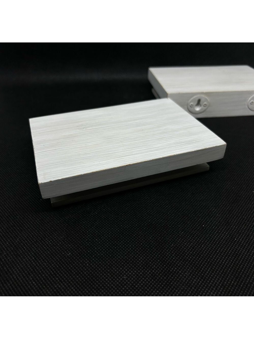 New in box Retired Willow Tree Coordinating Shelf Set of 2